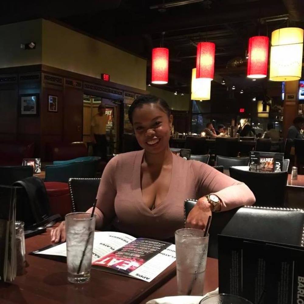 Meet your Posher, Jasmin